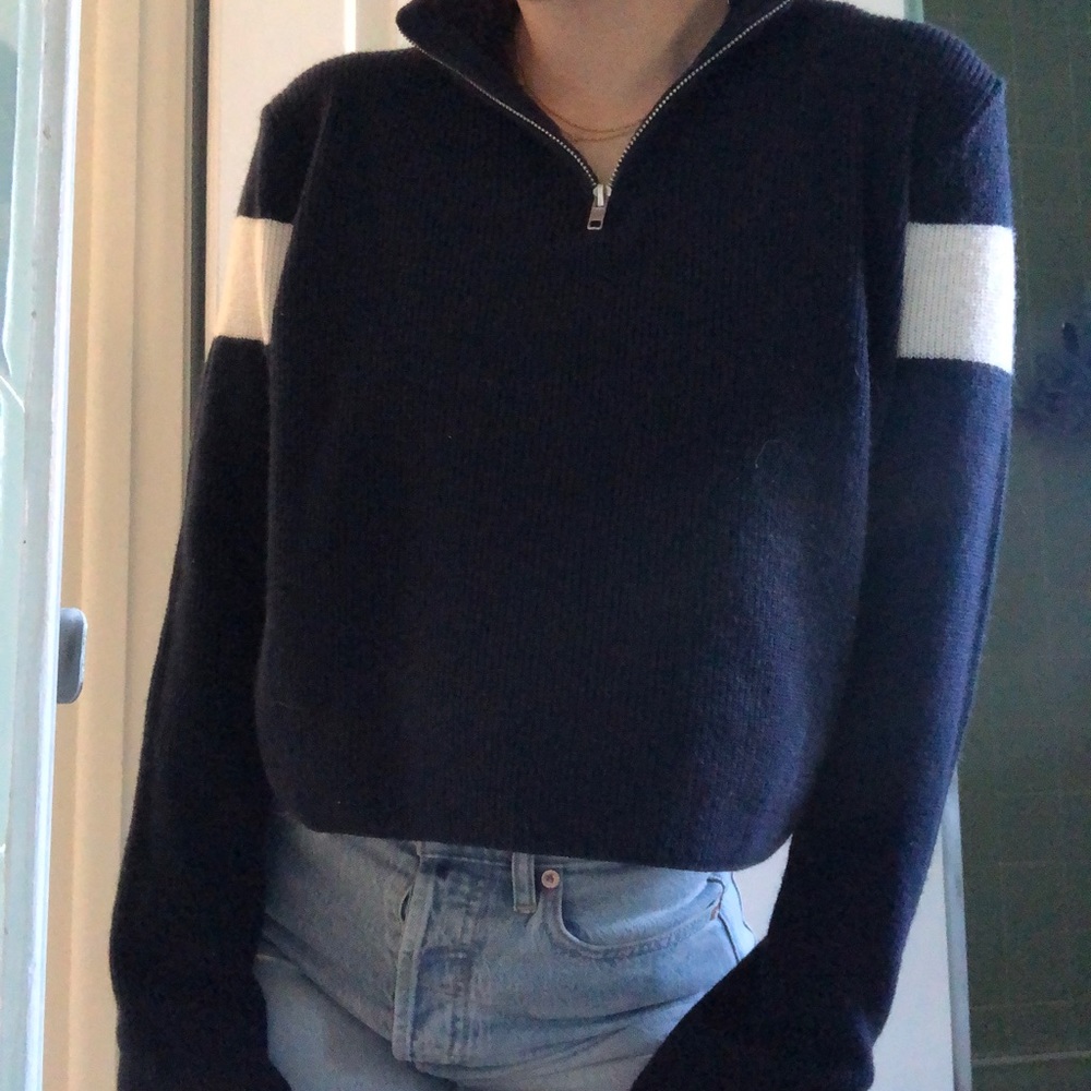 Brandy Melville sweater